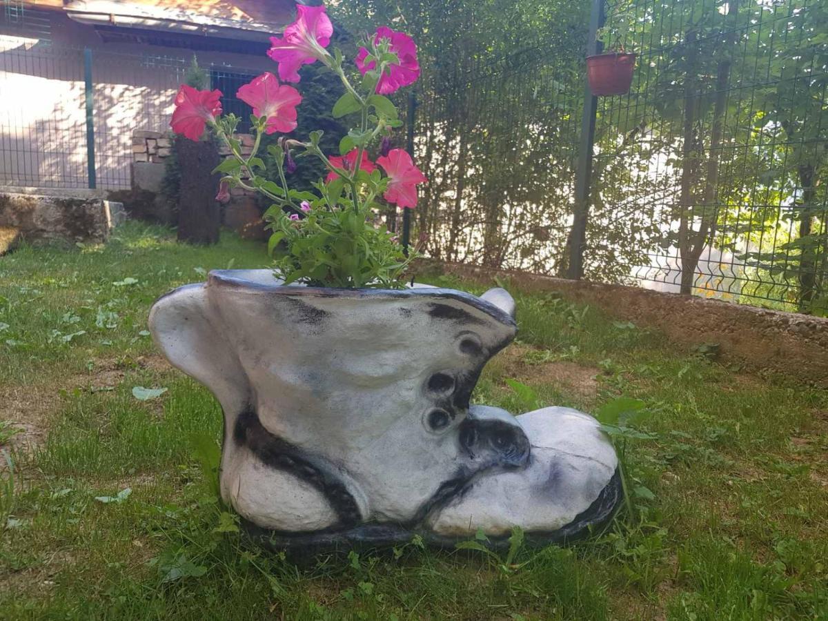 Apartman Dino Lägenhet Sarajevo Exteriör bild